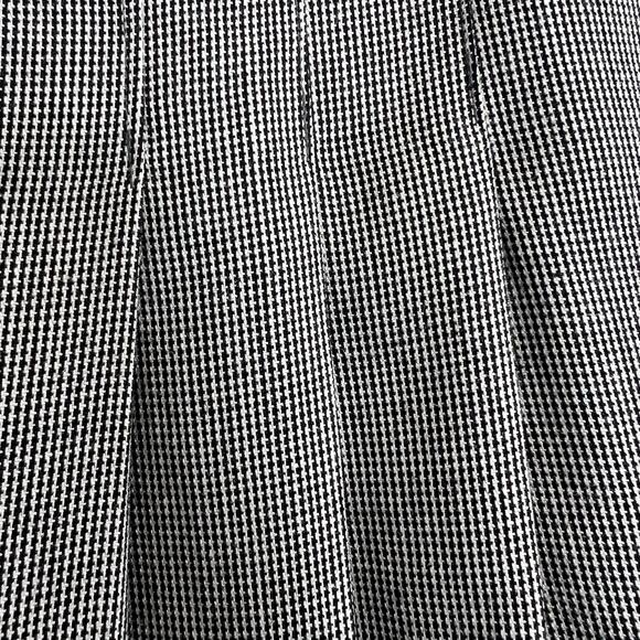 Vintage Houndstooth Size 8 Pleated Skirt Knee Length Professional Career Midi - Picture 9 of 9